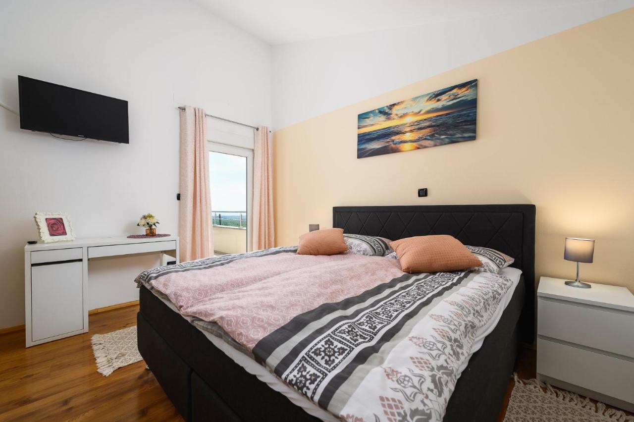 Kaštelir Villa Elisa מראה חיצוני תמונה