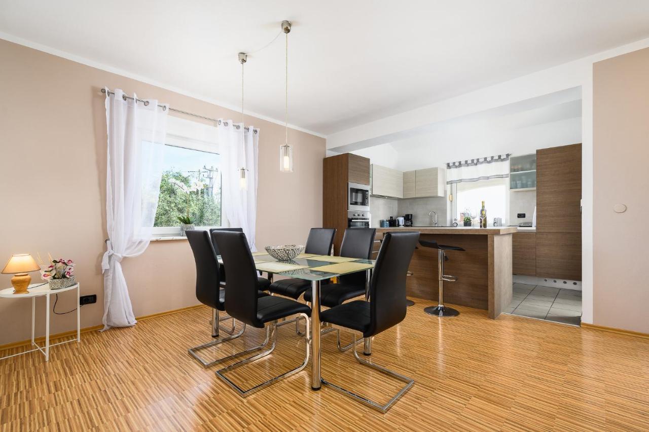Kaštelir Villa Elisa מראה חיצוני תמונה