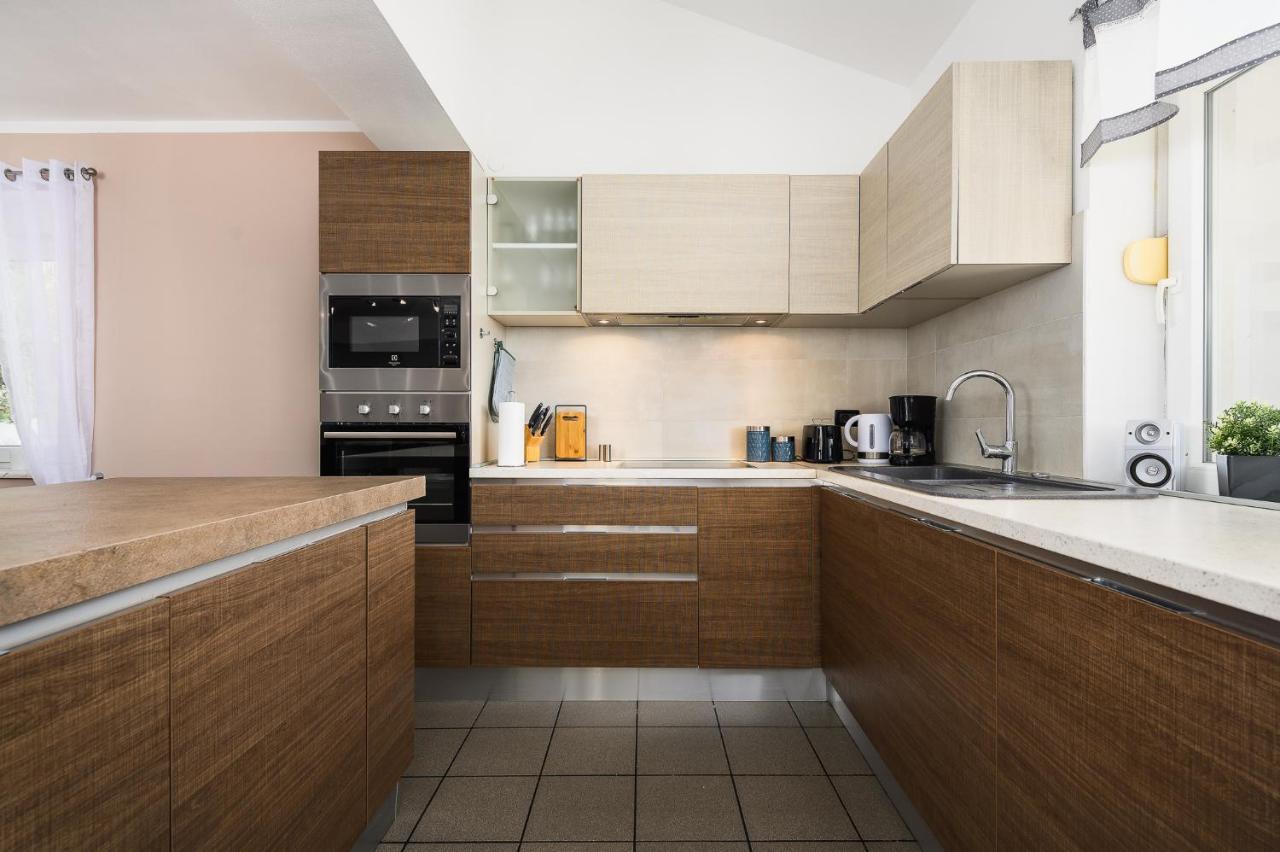 Kaštelir Villa Elisa מראה חיצוני תמונה