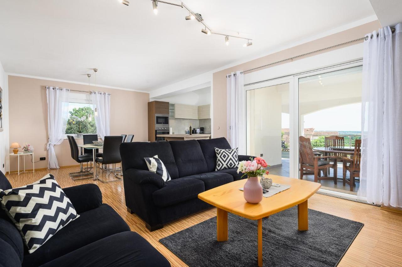 Kaštelir Villa Elisa מראה חיצוני תמונה