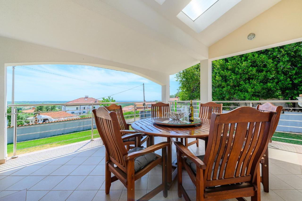 Kaštelir Villa Elisa מראה חיצוני תמונה